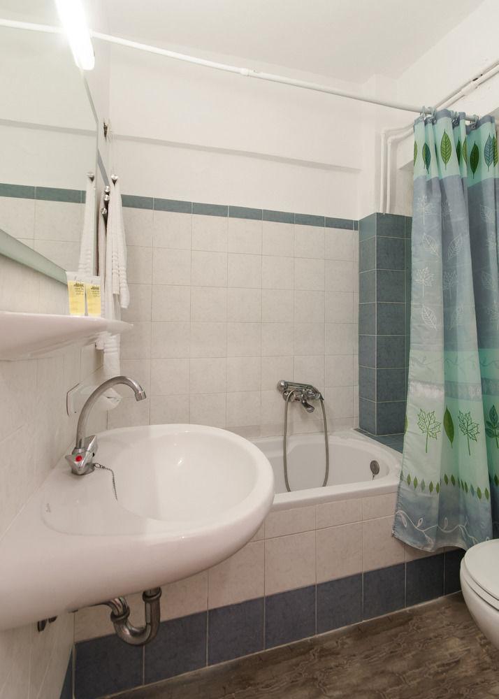 Hotel Oasis Páros 외부 사진
