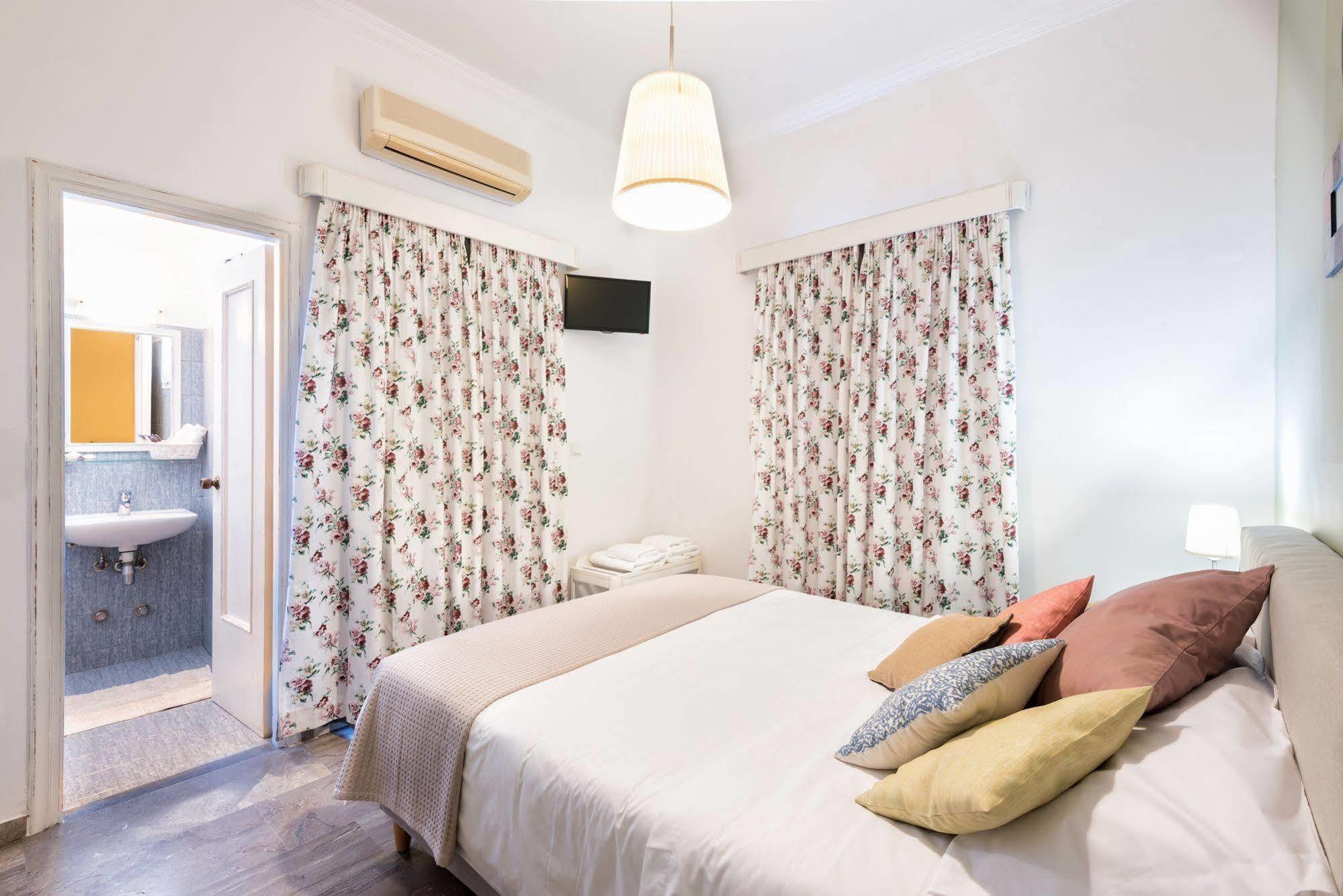 Hotel Oasis Páros 외부 사진