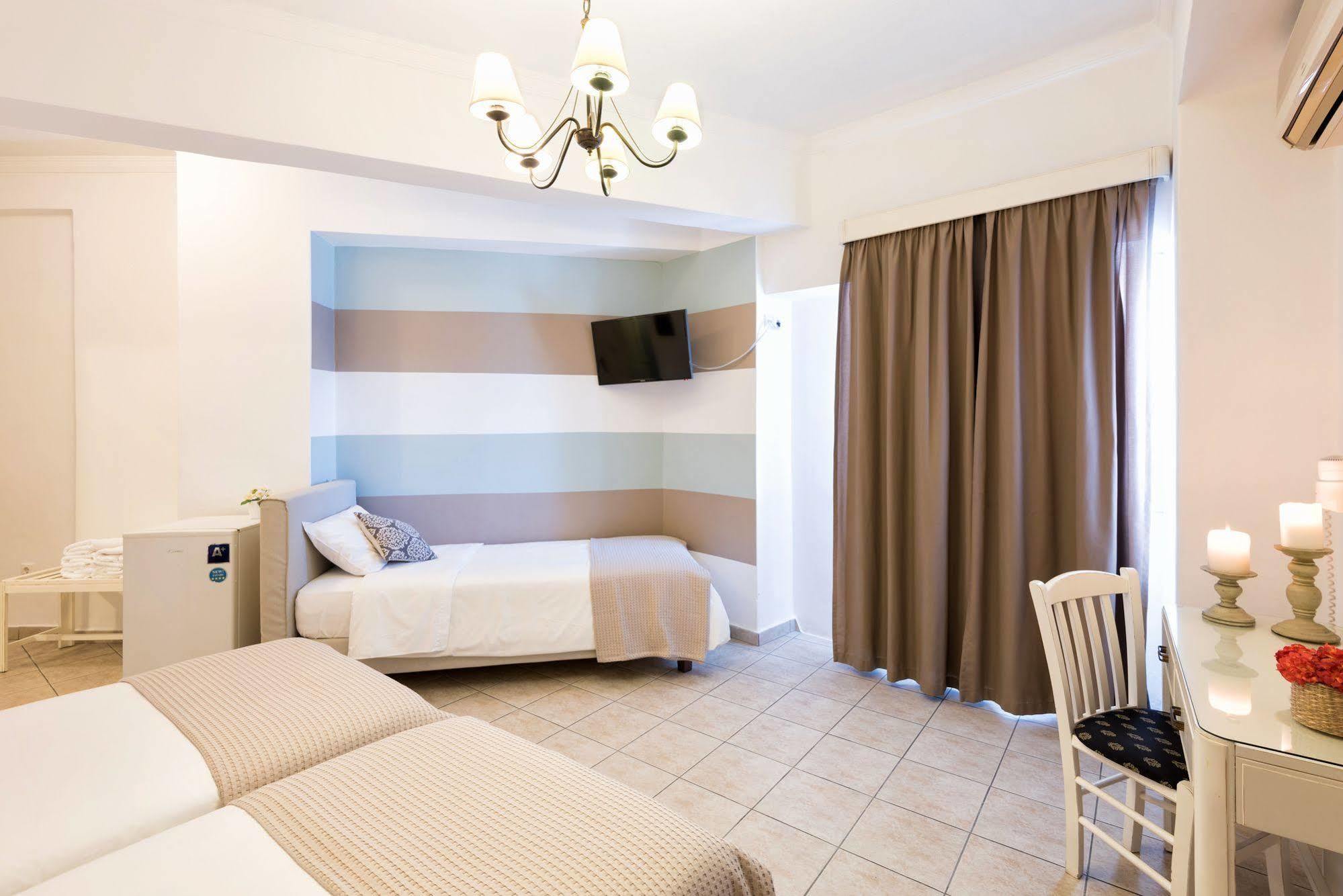 Hotel Oasis Páros 외부 사진